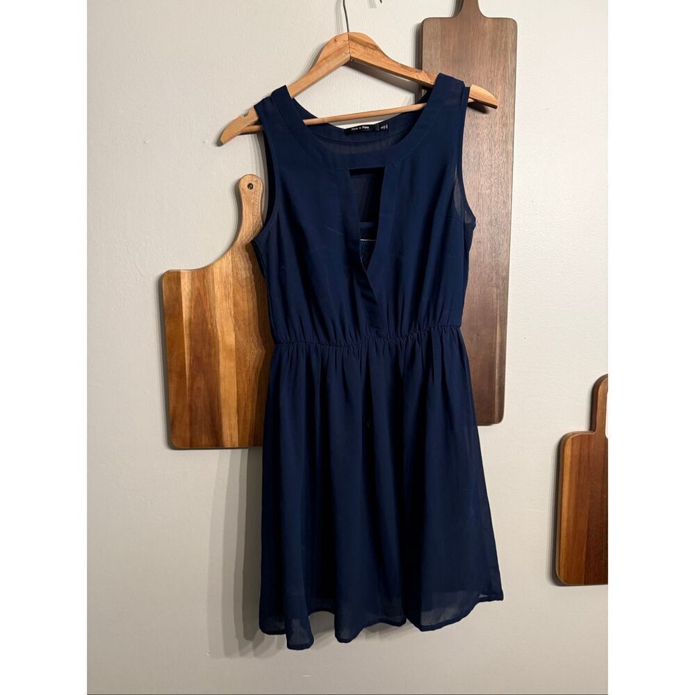 Doe & Rae navy blue lace inlay dress size Small